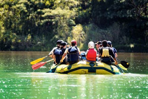 Passeio de Bote no Rio Formoso - Eco Park - Bonito MS Passeio de Bote no Rio Formoso - Eco Park - Bonito MS